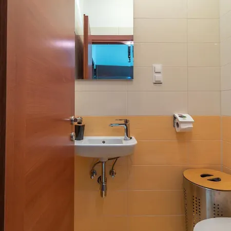 Modern W Terrace 2 Min Walk To The