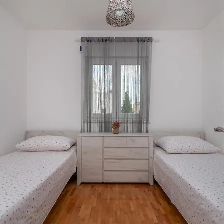 Modern W Terrace 2 Min Walk To The Apartment Okrug Gornji